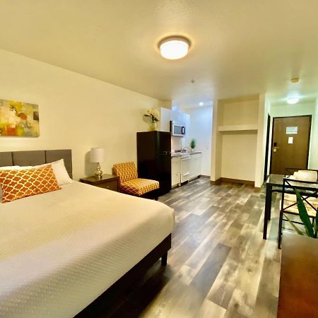 סאניוייל Friendship Inn מראה חיצוני תמונה